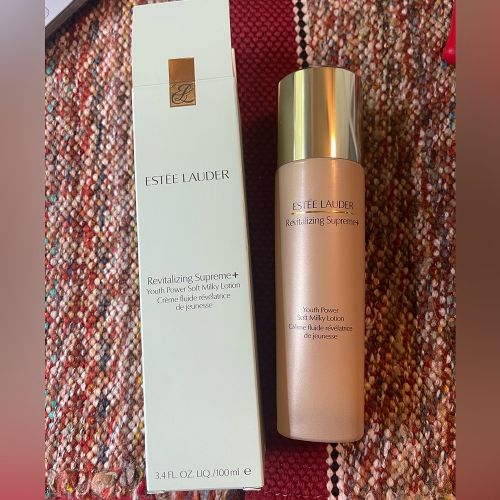 Estée Lauder Revitalizing Supreme+ Youth Power Soft Milky Lotion Moisturizer NIB